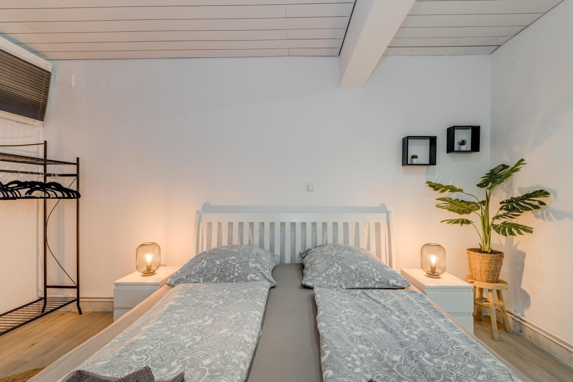 Apartments With Pool Vrdoljak Omiš Chambre photo