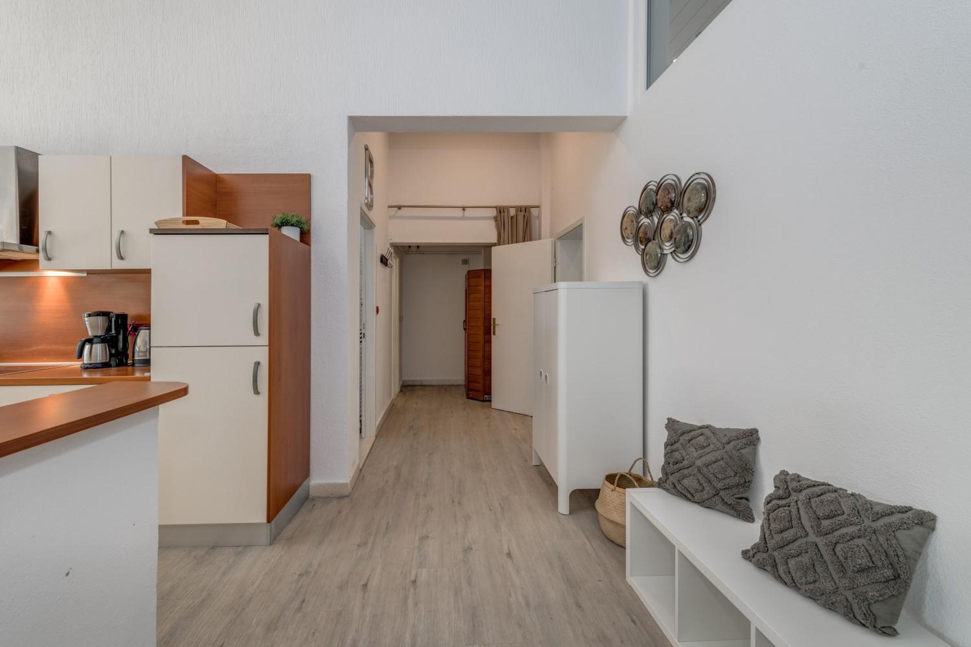 Apartments With Pool Vrdoljak Omiš Chambre photo