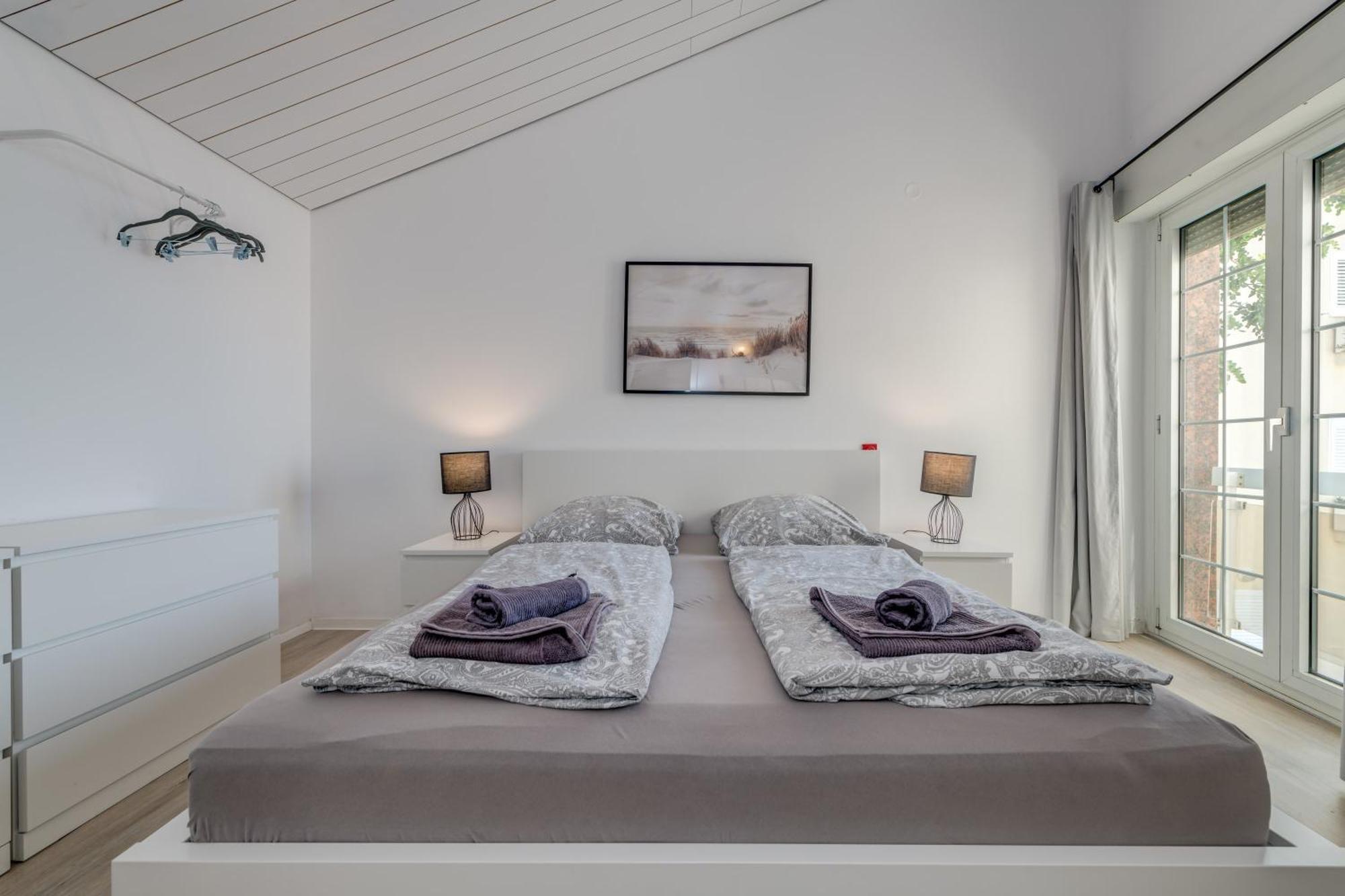 Apartments With Pool Vrdoljak Omiš Chambre photo