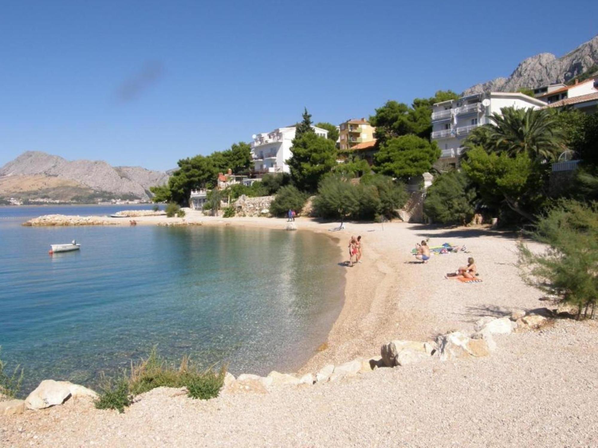 Apartments With Pool Vrdoljak Omiš Chambre photo